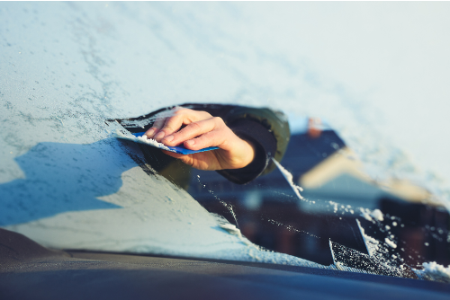 70% of younger drivers don't fully clear ice from windscreens before setting off